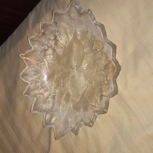 Glass poinsettia shaped dish bowl for party's/ holiday's/ Xmas/ New Year's...